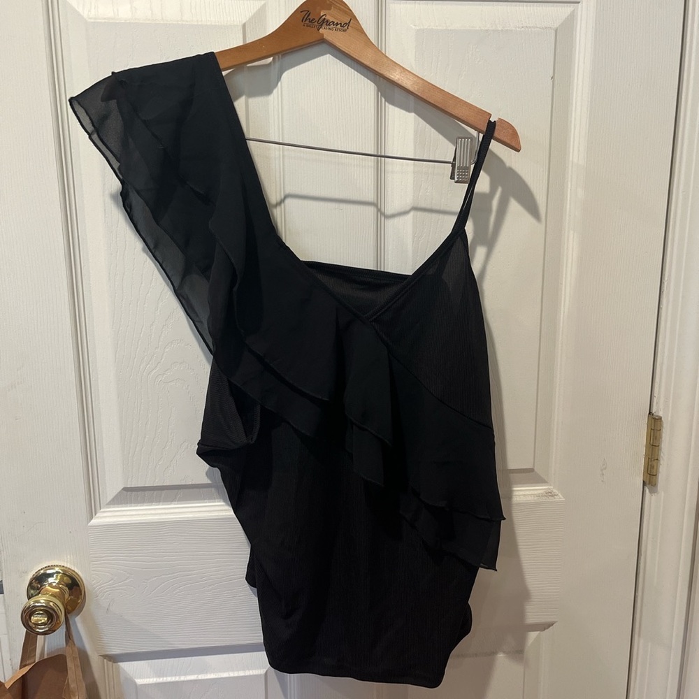 NEVER WORN tight fitting black one shoulder top